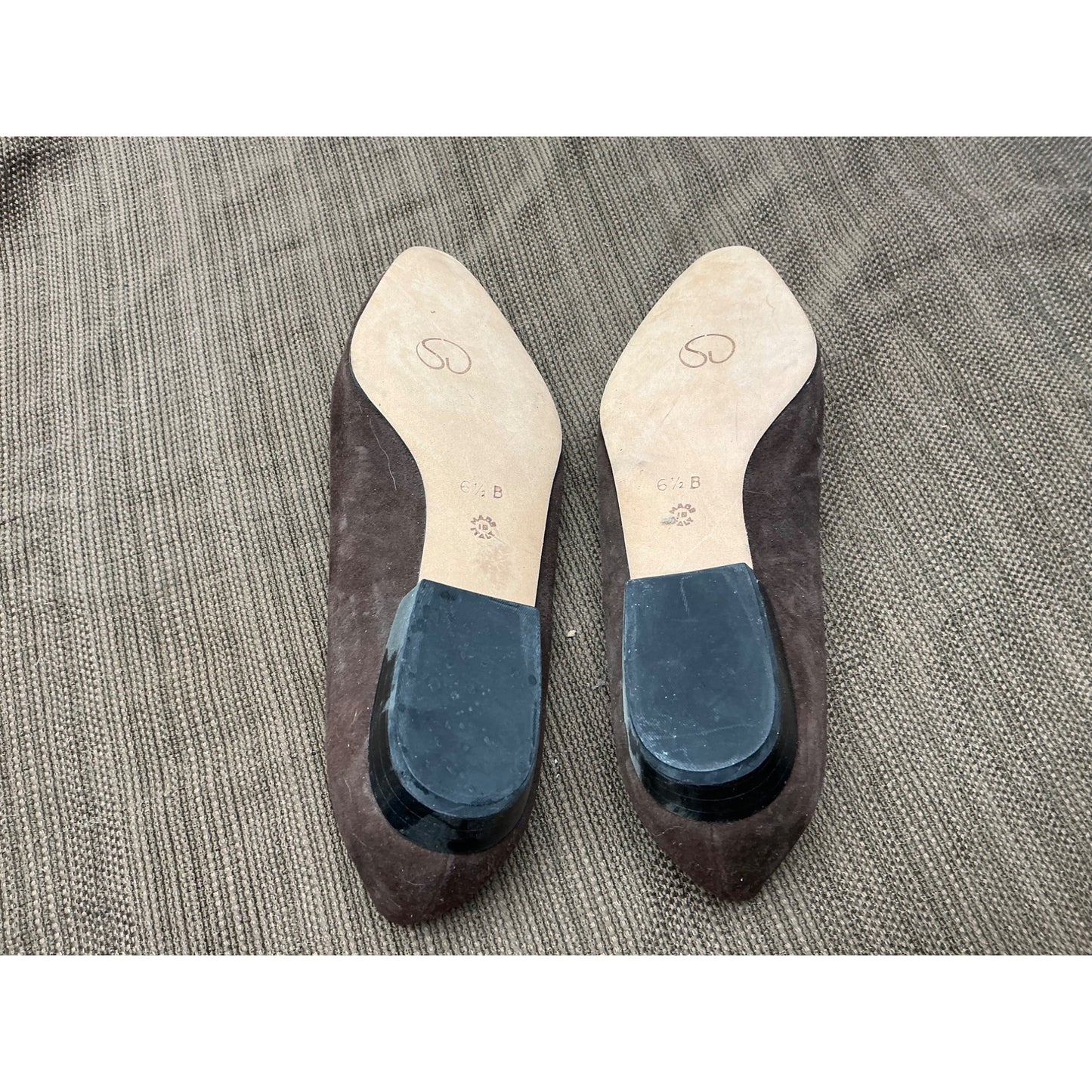 Vintage St. John Brown Suede Loafers Gold Chain Detail Designer Flats Size 6.5B