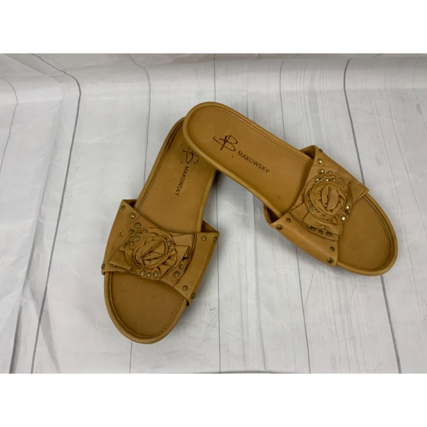B Makowsky Tan Leather Sandals. Sz 10M