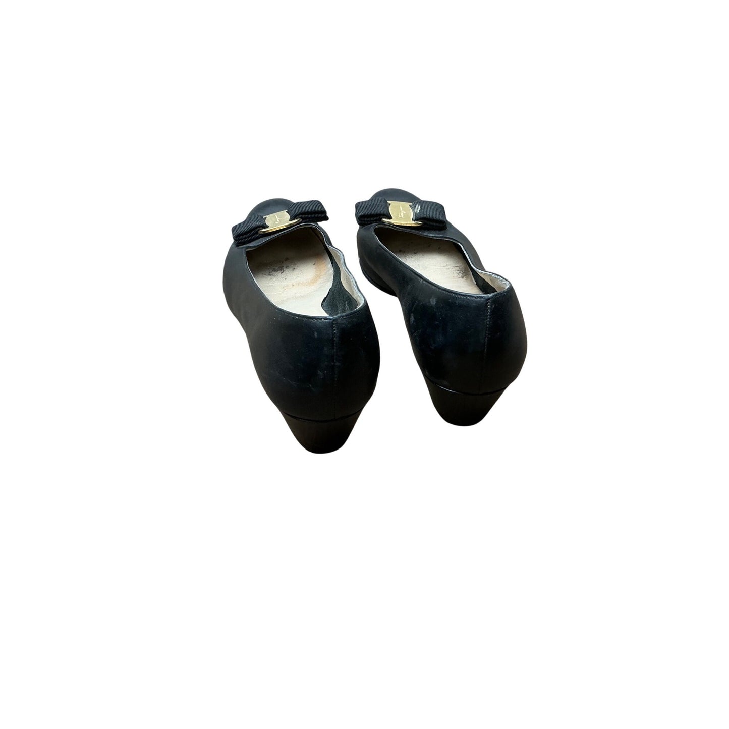 Salvatore Ferragamo Black Leather Vara Bow Pumps Gold Logo Low Heel Womens Size 8B