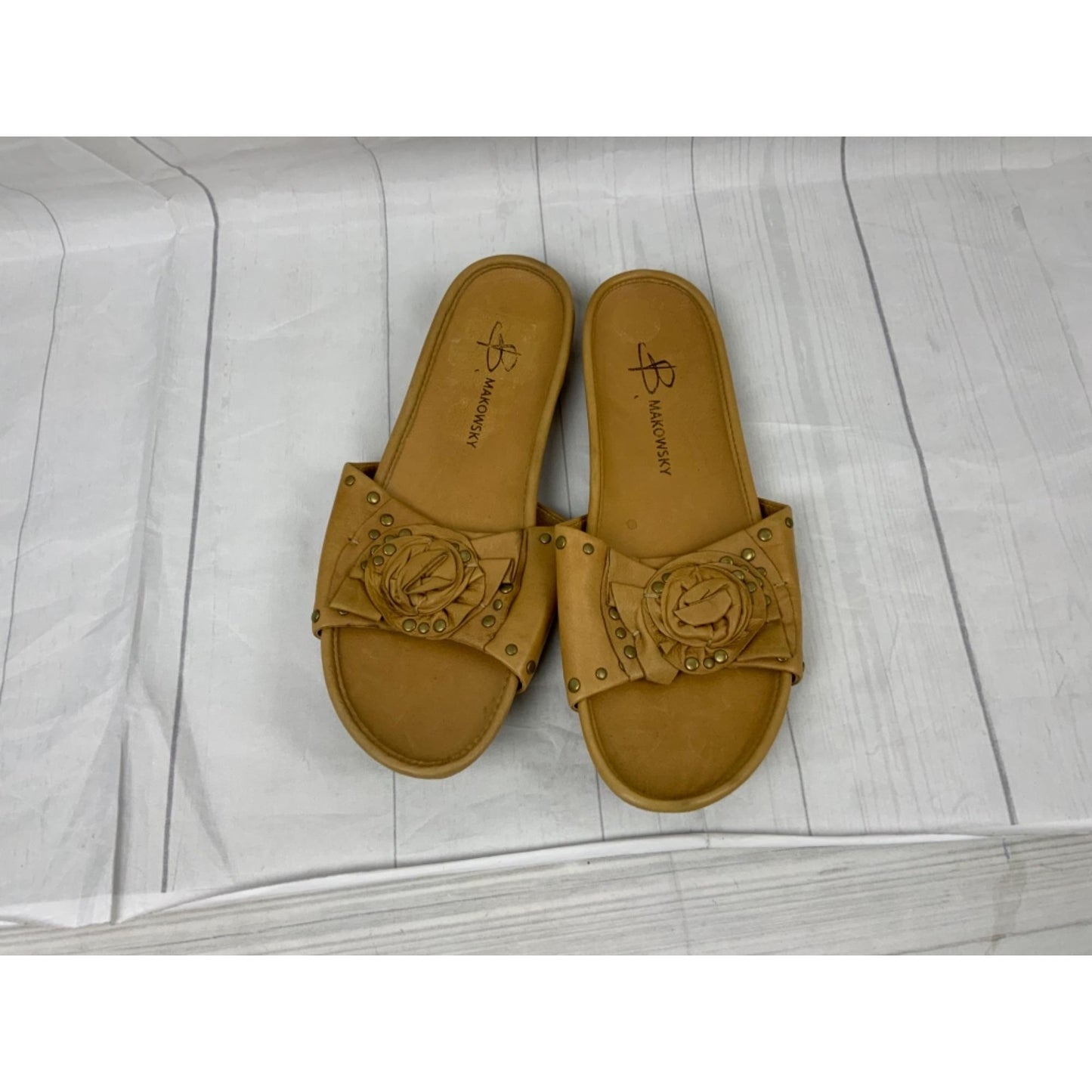 B Makowsky Tan Leather Sandals. Sz 10M