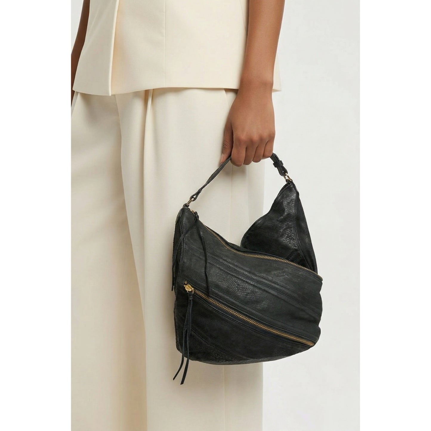 Botkier Black Leather Hobo Shoulder Bag Pink Lining Gold Zipper Slouchy