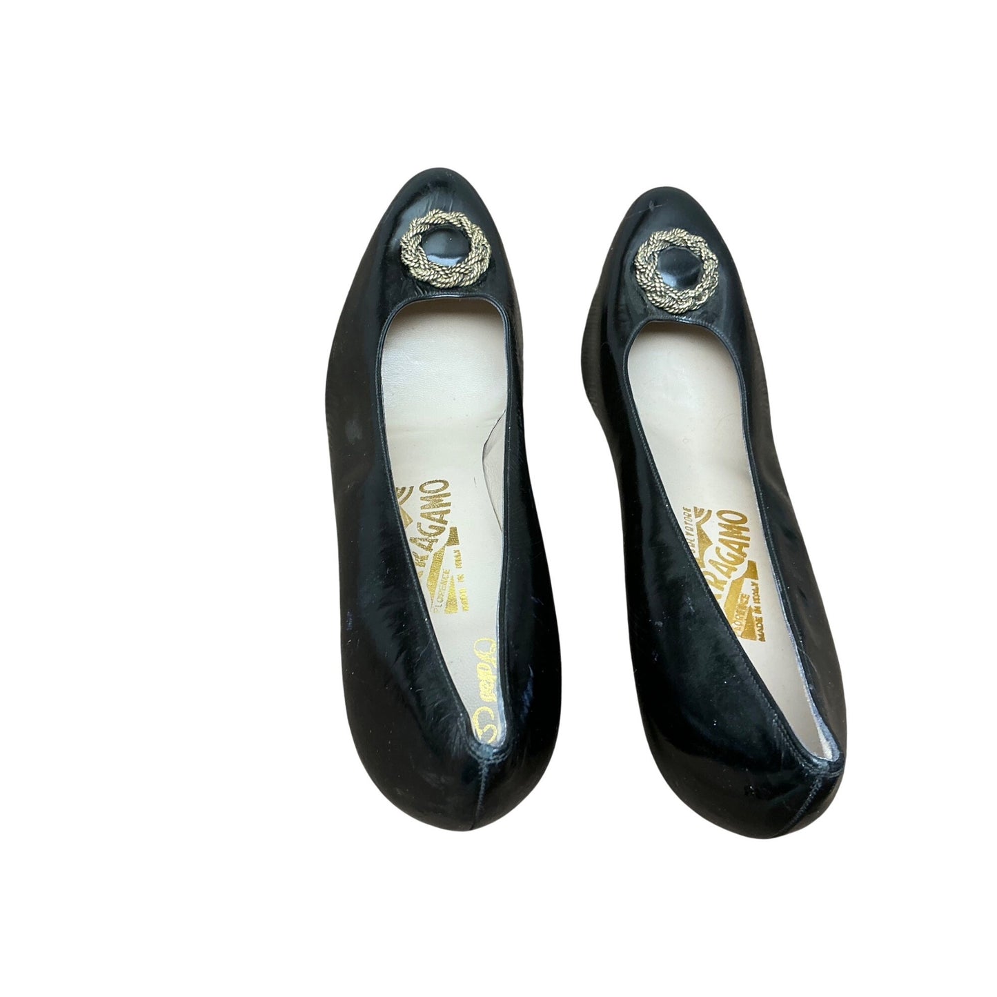 Salvatore Ferragamo Black Patent Leather Pumps Gold Medallion Accent Size 8.5 AAA