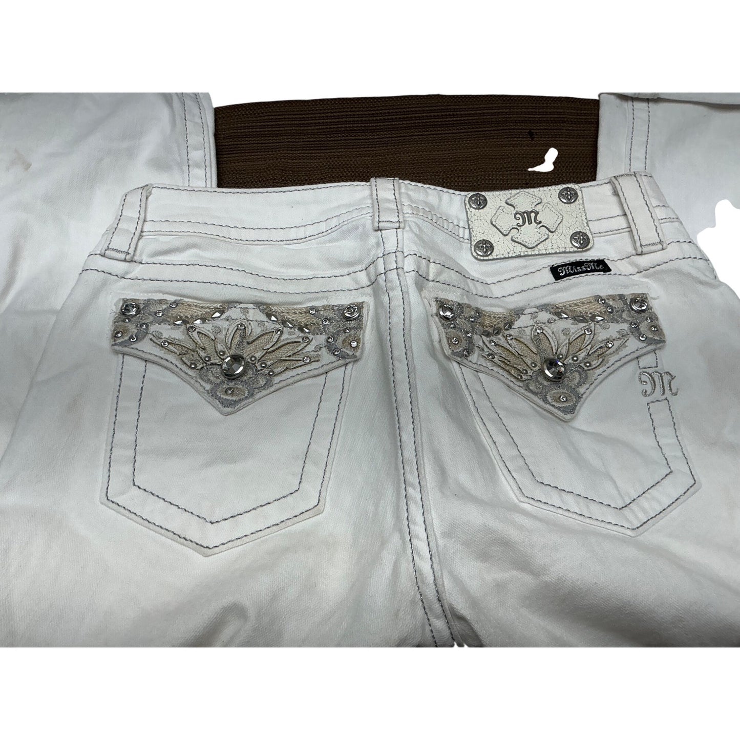 Miss Me White Embellished Flap Pocket Capri Jeans Women’s Size 27