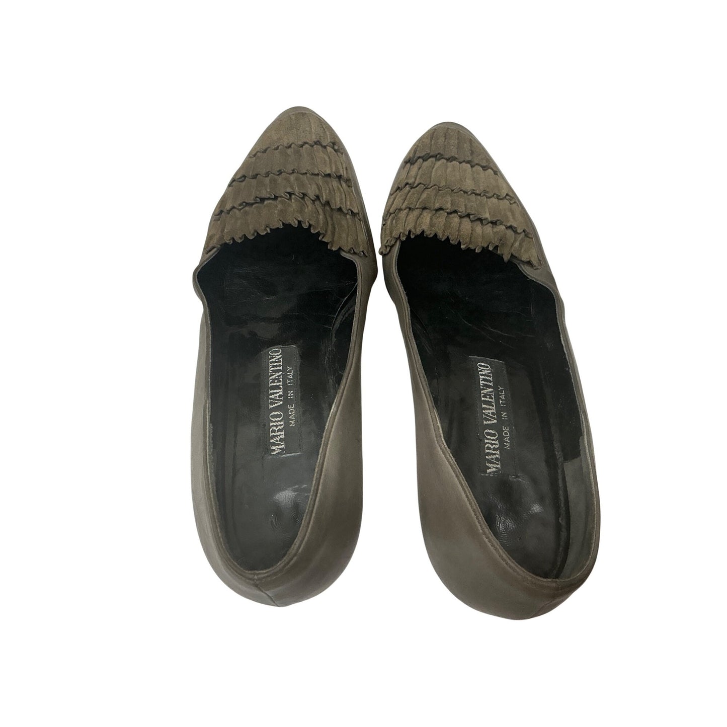 Mario Valentino Italy Vintage Leather Pumps Taupe Olive Pleated Toe Classic Heels Women’s Size 7.5